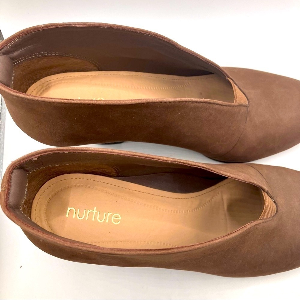 Nurture by Lamaze Akaia Brown Tan Camel suede scalloped ankle boots womens 7.5 - Picture 4 of 12